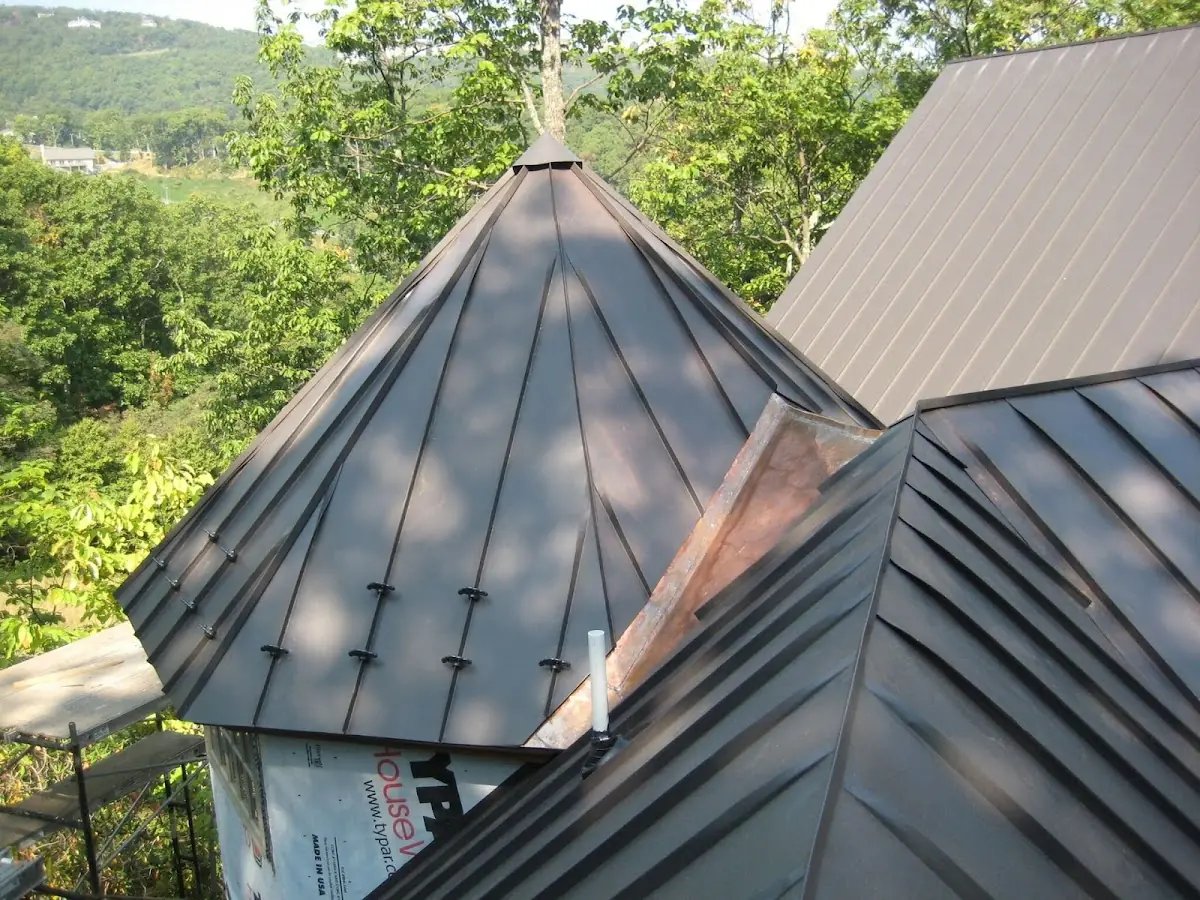Professional Shingle Replacement & Repair by Craftsman Roofing in Omak